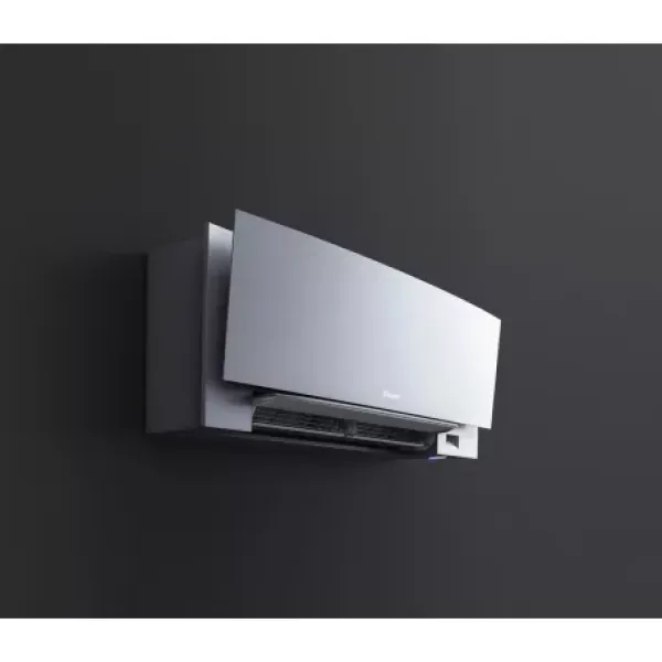 Daikin Emura 5 kW-os split inverteres klímaszett, ezüst színű oldalfali beltérivel, R32