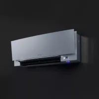 Daikin Emura 5 kW-os split inverteres klímaszett, ezüst színű oldalfali beltérivel, R32