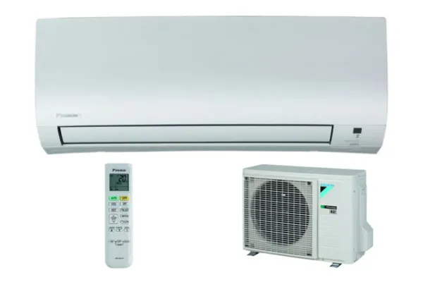 Daikin Comfora 2,5 kW-os split inverteres oldalfali klímaszett, komfort sorozat, fűtésre optimalizált